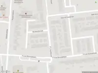 Ambulance met gepaste spoed naar de P C Hooftstraat in Hellevoetsluis