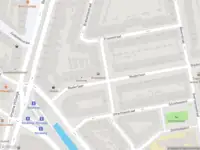 Ambulance met grote spoed naar de Hollandsestraat in Rotterdam