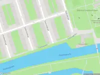 Brandweer met gepaste spoed naar de Theophilusstraat in Amsterdam vanwege wateroverlast