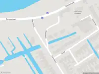 Ambulance met gepaste spoed naar de Zwanenpad in Streefkerk