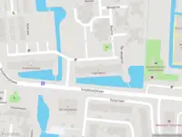 Ambulance met grote spoed naar de Lage Weide in Boskoop