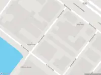 Ambulance met gepaste spoed naar de Internetstraat in Amsterdam