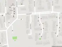 Brandweer met grote spoed naar de Eekschillersdreef in Apeldoorn vanwege voertuigbrand