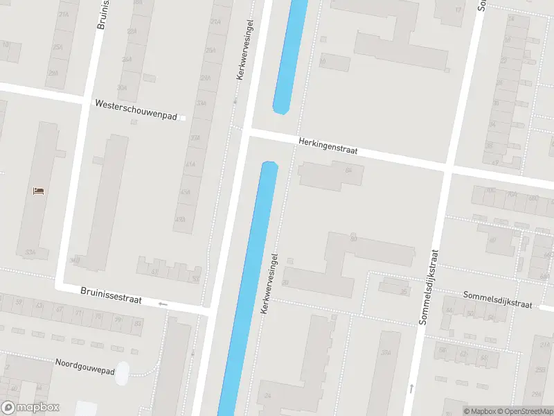 Ambulance met grote spoed naar de Kerkwervesingel in Rotterdam