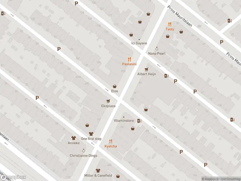 Ambulance met gepaste spoed naar de Doornstraat in 's-Gravenhage