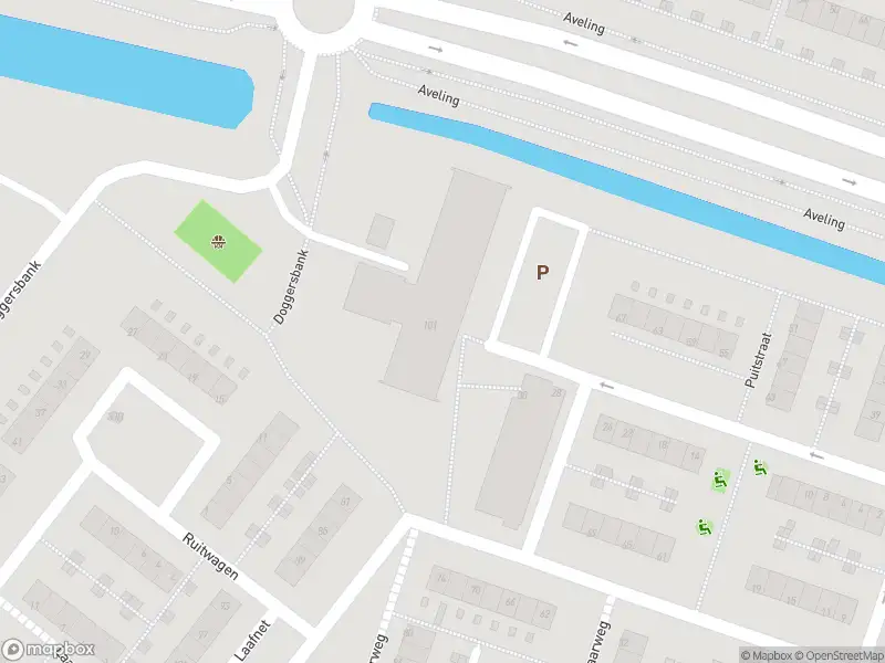 Ambulance met gepaste spoed naar de Puitstraat in Hoogvliet Rotterdam