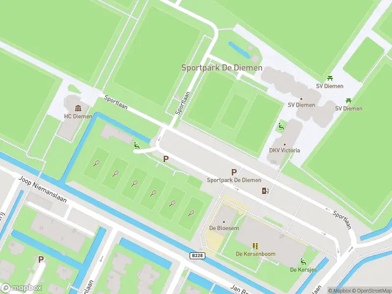 Politie met grote spoed naar de Sportlaan in Diemen vanwege ongeval met letsel