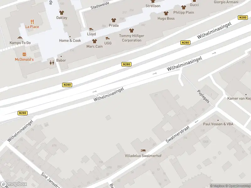 Politie naar de Wilhelminasingel in Roermond vanwege aanrijding met letsel