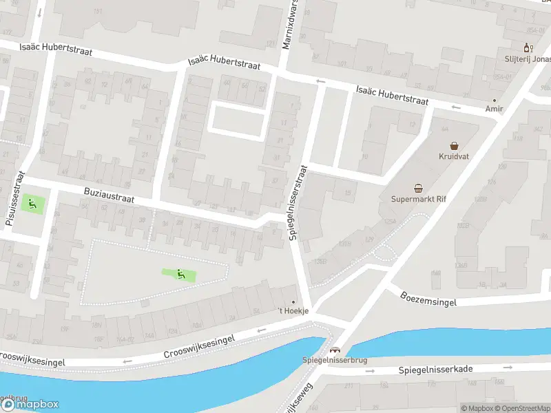 Ambulance met gepaste spoed naar de Buziaustraat in Rotterdam