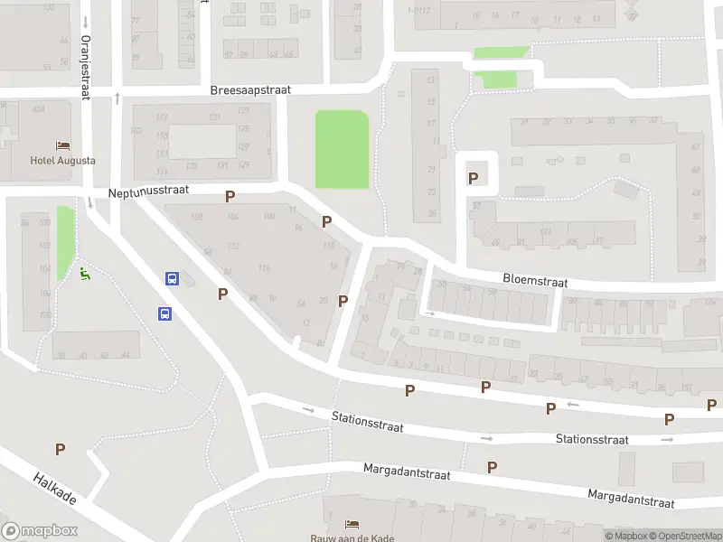 Ambulance met grote spoed naar de Adrianastraat in IJmuiden