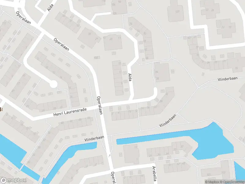 Ambulance met gepaste spoed naar de Aïda in Capelle aan den IJssel