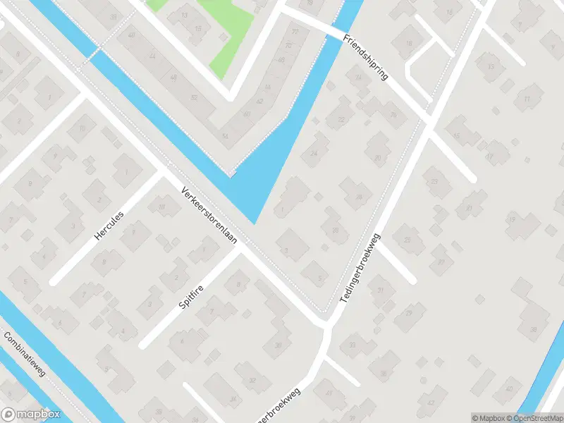 Ambulance met grote spoed naar de Verkeerstorenlaan in Nootdorp