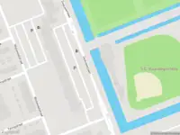 Ambulance met grote spoed naar de Zwaluwenlaan in Vlaardingen