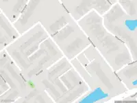 Ambulance met grote spoed naar de Elzendal in Maassluis