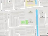 Ambulance naar de Eduard van Beinumhof in Bovenkarspel