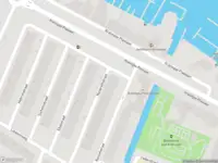 Ambulance met grote spoed naar de Nazarethstraat in Rotterdam