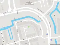 Ambulance met grote spoed naar de Suezsingel in Delft