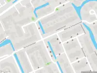 Ambulance met gepaste spoed naar de Albert van Schoonhovenlaan in Wateringen