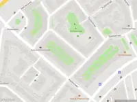 Ambulance met grote spoed naar de Kievitstraat in Amsterdam