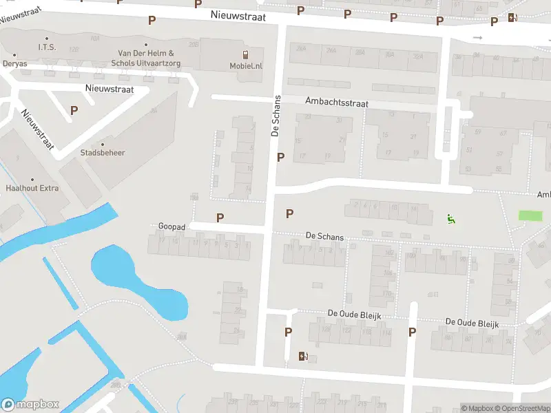 Ambulance met grote spoed naar de De Schans in Leidschendam