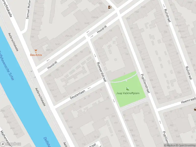 Ambulance met grote spoed naar de Ruwaardstraat in Rotterdam