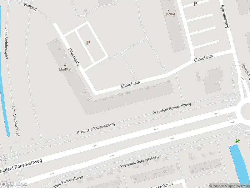 Ambulance met gepaste spoed naar de Eliotplaats in Rotterdam