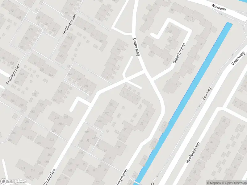 Ambulance met gepaste spoed naar de Stellingmolen in Papendrecht