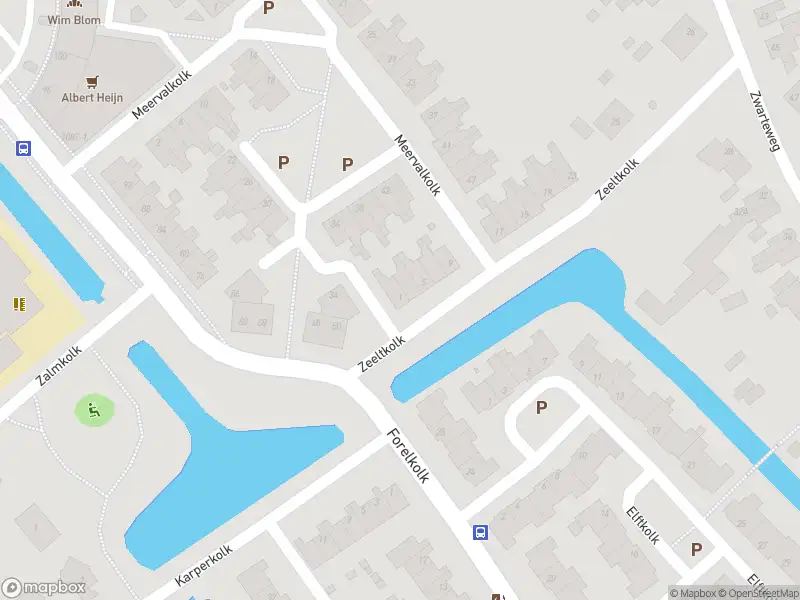 Politie naar de Zeeltkolk in Zwolle vanwege aanrijding met letsel