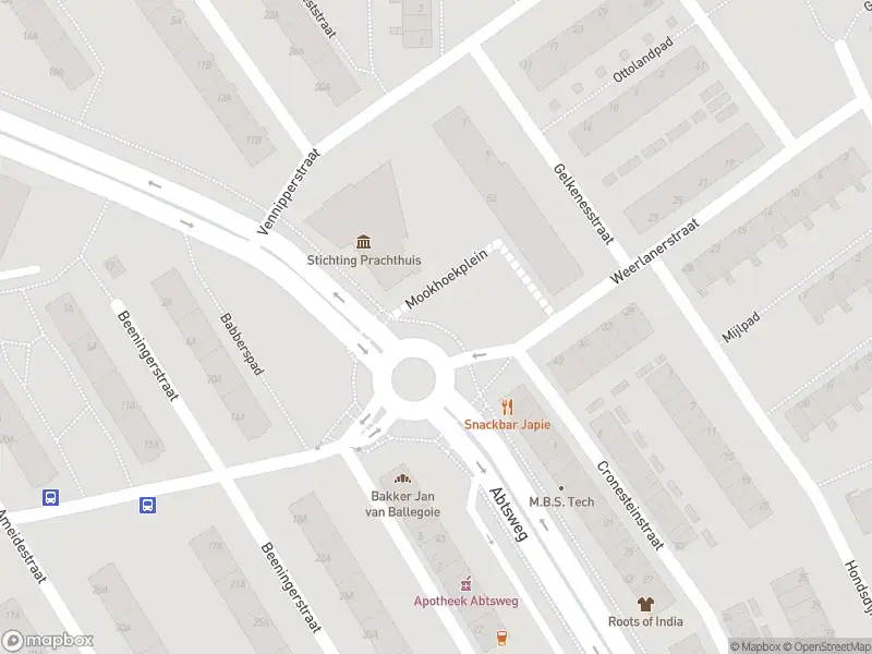 Ambulance met gepaste spoed naar de Abtsweg in Rotterdam