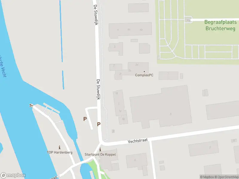 Politie naar de De Stuwdijk in Hardenberg vanwege personen te water