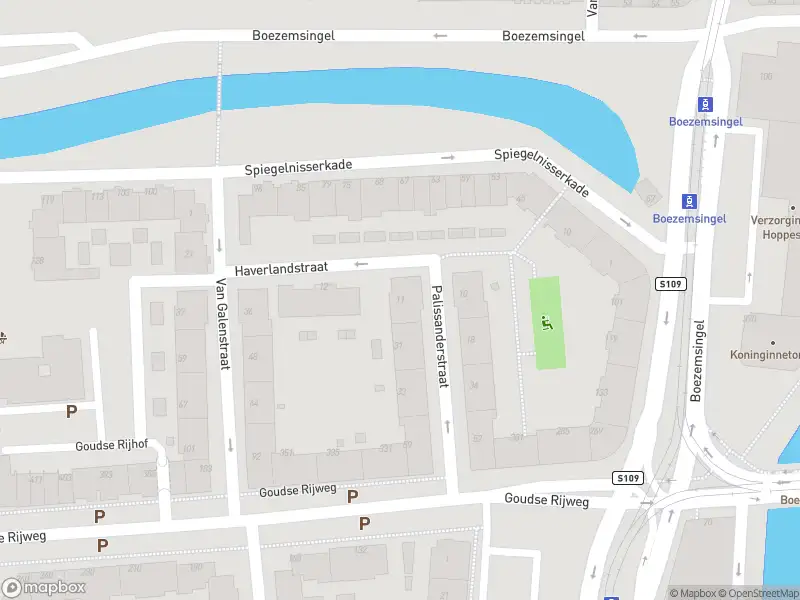 Ambulance met grote spoed naar de Palissanderstraat in Rotterdam