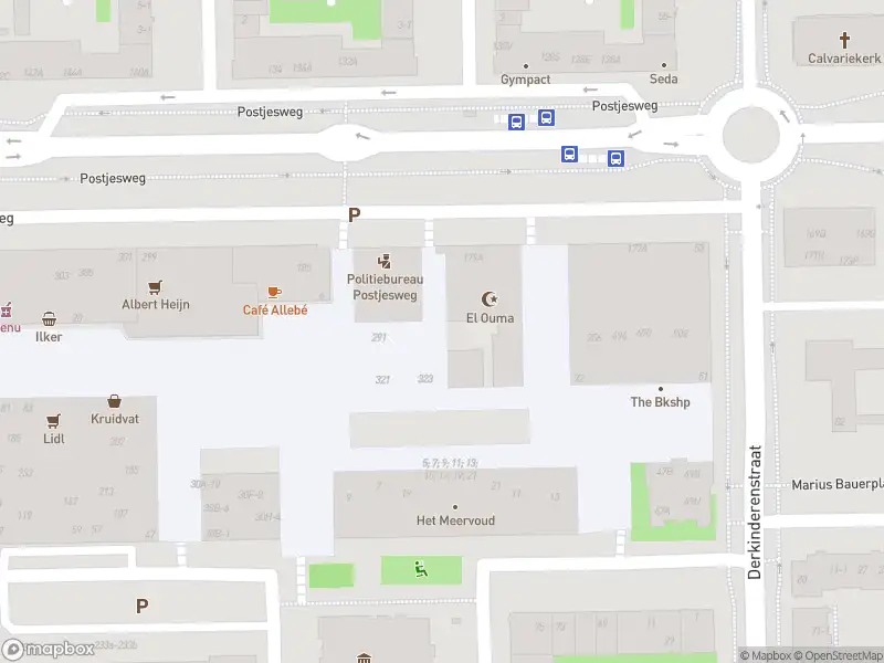 Ambulance met grote spoed naar de August Allebéplein in Amsterdam