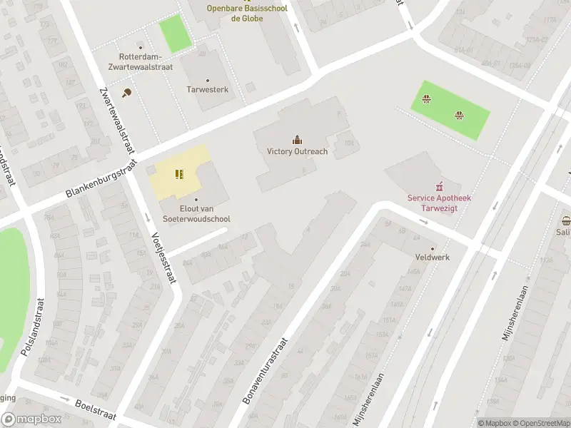 Ambulance met grote spoed naar de 's-Gravendeelstraat in Rotterdam