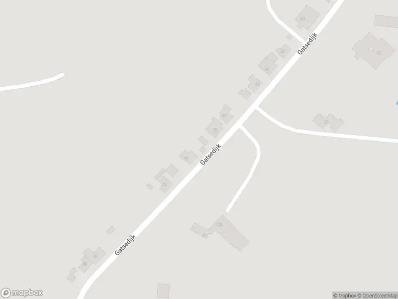 Ambulance met gepaste spoed naar de Gatsedijk in Maasdam