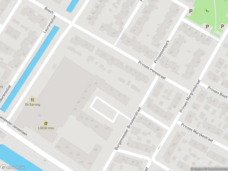 Ambulance met gepaste spoed naar de Burgemeester Brouwerstraat in Zwijndrecht