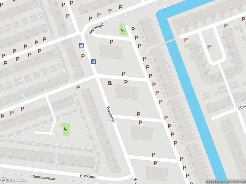 Ambulance met grote spoed naar de Hickoryhout in Zoetermeer