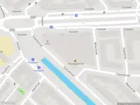 Ambulance met gepaste spoed naar de Slaghekstraat in Rotterdam