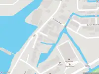 Ambulance met gepaste spoed naar de De Oranjeboom in Zaandam