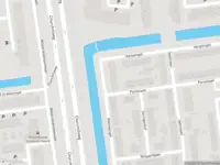 Ambulance met grote spoed naar de Molensingel in Schiedam