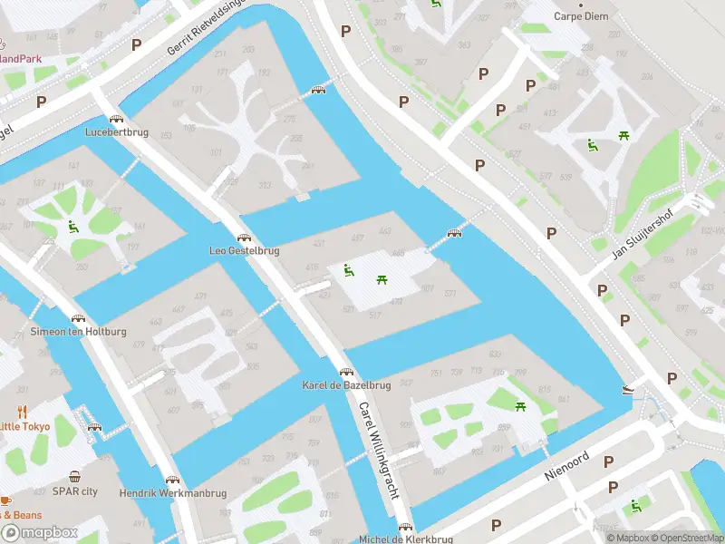 Ambulance met grote spoed naar de Carel Willinkgracht in Diemen