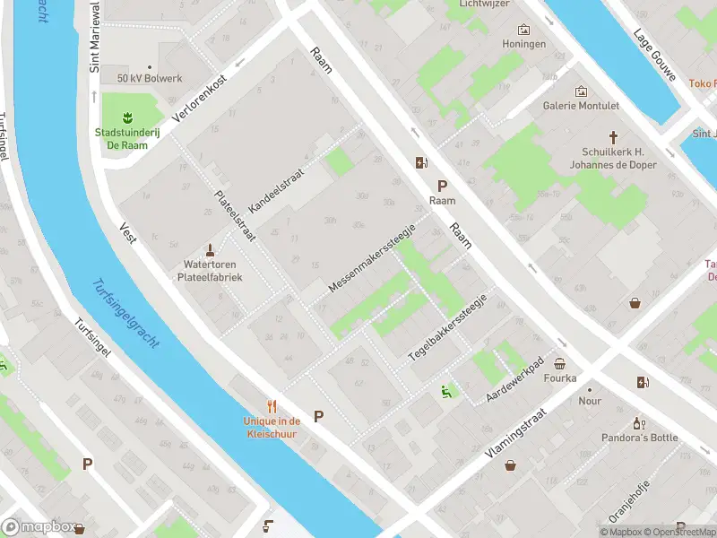 Ambulance met grote spoed naar de Messenmakerssteegje in Gouda