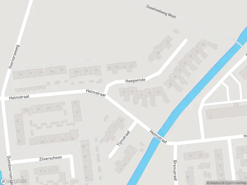 Ambulance met grote spoed naar de Haagwinde in Hellevoetsluis