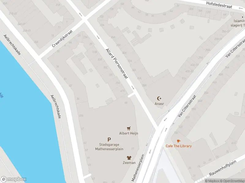 Ambulance met grote spoed naar de Allard Piersonstraat in Rotterdam