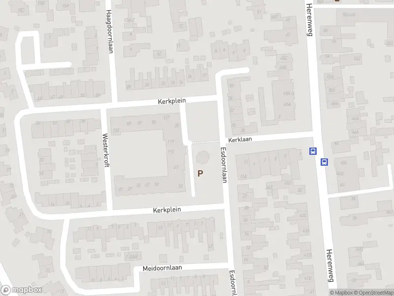 Ambulance met gepaste spoed naar de Kerkplein in Egmond-Binnen