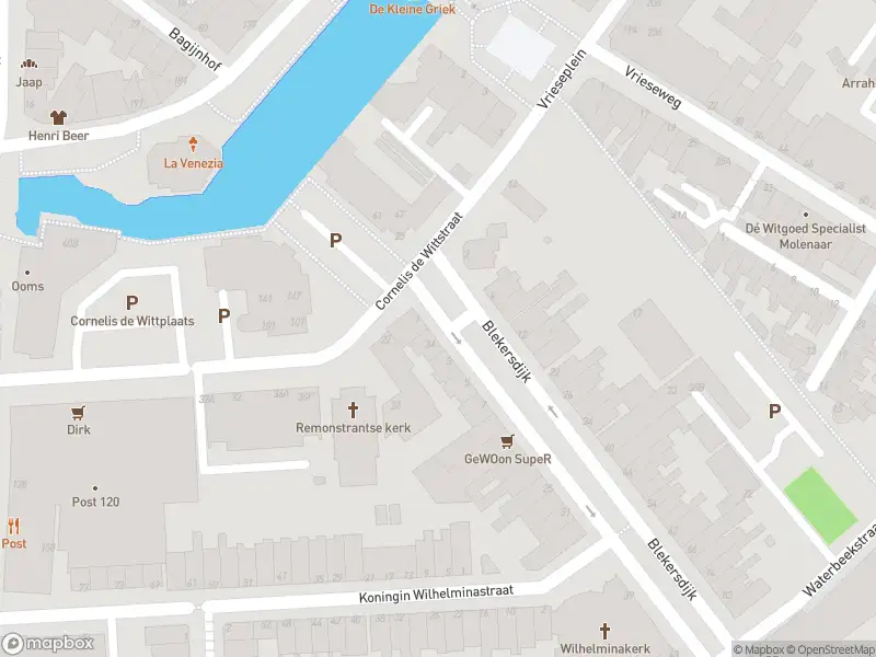 Ambulance met grote spoed naar de Cornelis de Wittstraat in Dordrecht