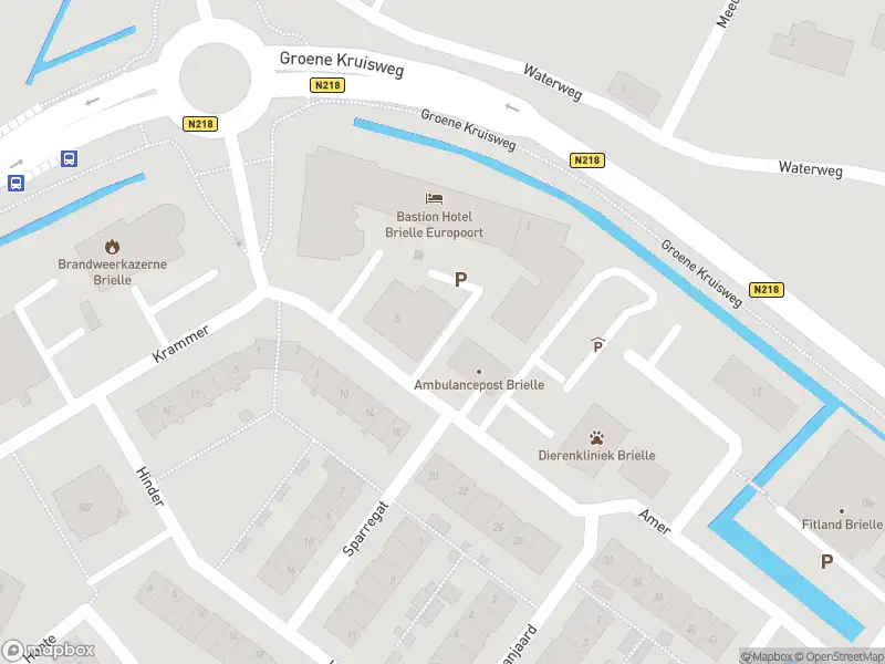 Ambulance met grote spoed naar de Amer in Brielle