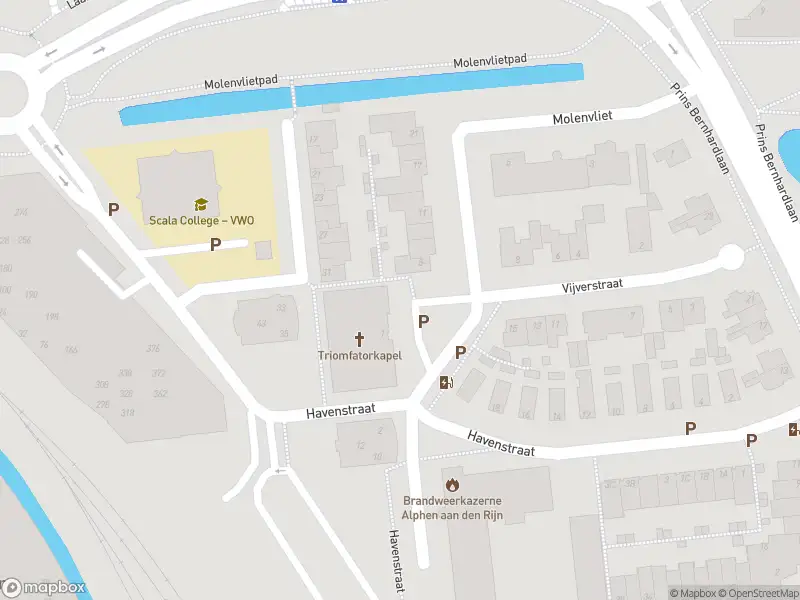 Ambulance met grote spoed naar de Molenwerfstraat in Alphen aan den Rijn