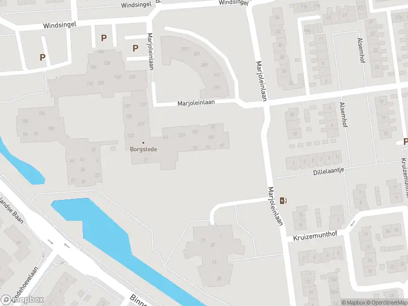 Ambulance met grote spoed naar de Marjoleinlaan in Barendrecht