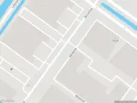 Ambulance met gepaste spoed naar de Maroastraat in Amsterdam