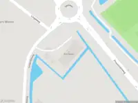 Politie naar de Schaarsdijkweg in Tiel vanwege personen te water